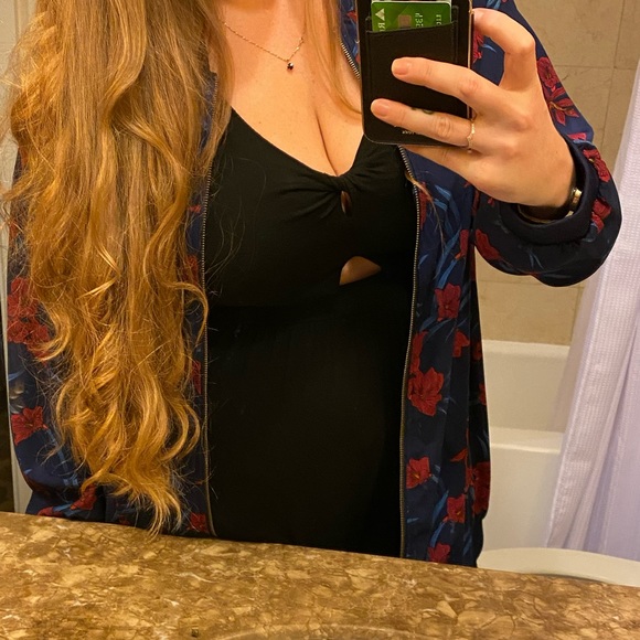 Romper - Picture 3 of 4